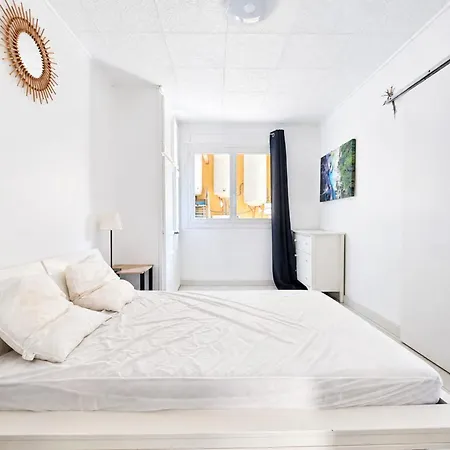 Cosy House With Sea View Feriehus