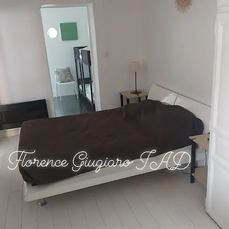 Cosy House With Sea View Feriehus Sanary-sur-Mer